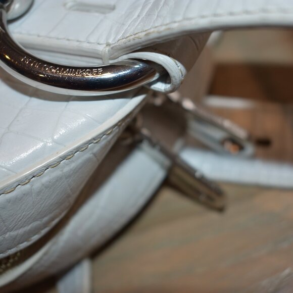 Rebecca Minkoff White Kate Circle Unique Crossbody Leather Bag with top handle - Picture 15 of 16